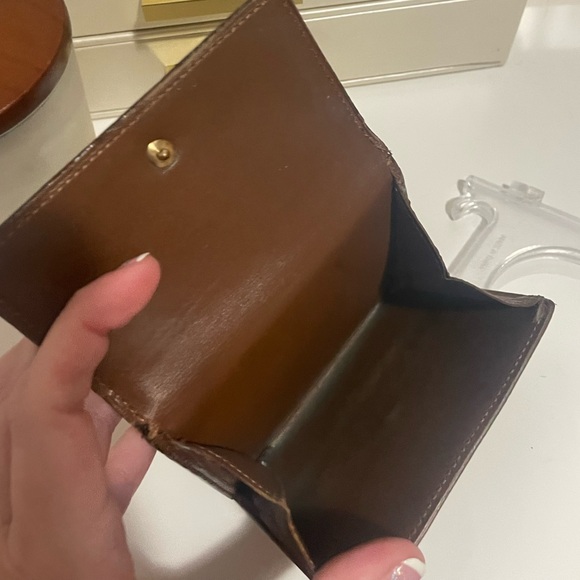 Louis Vuitton monogram Vernis Elise wallet in Carmel Gold - Picture 13 of 16